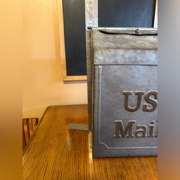 Decorative Galvanized Mail Box / Wedding Gift Box - Picture 4 of 7